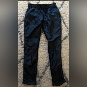 Sleek Hybrid NIKE Straight-Leg Pants SMALL